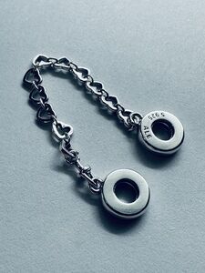 Brand NEW Pandora Linked Heart Safety Chain / Pandora Charm / Pandora Bracelet